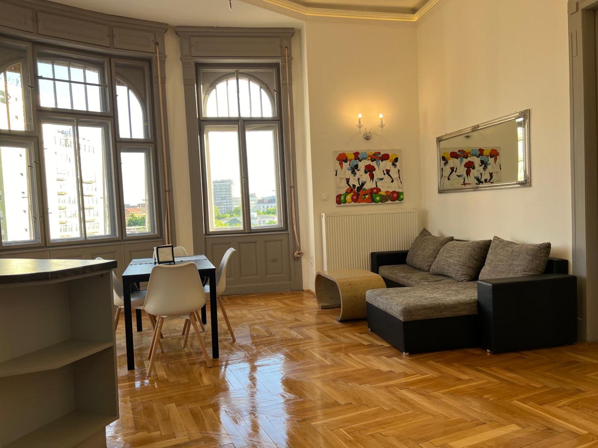 F14 Budapest